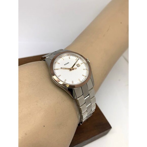 Rado Womens Watch R32976123 Hyperchrome Swiss Quartz Rose Gold Silver Steel 31mm - Picture 6 of 15